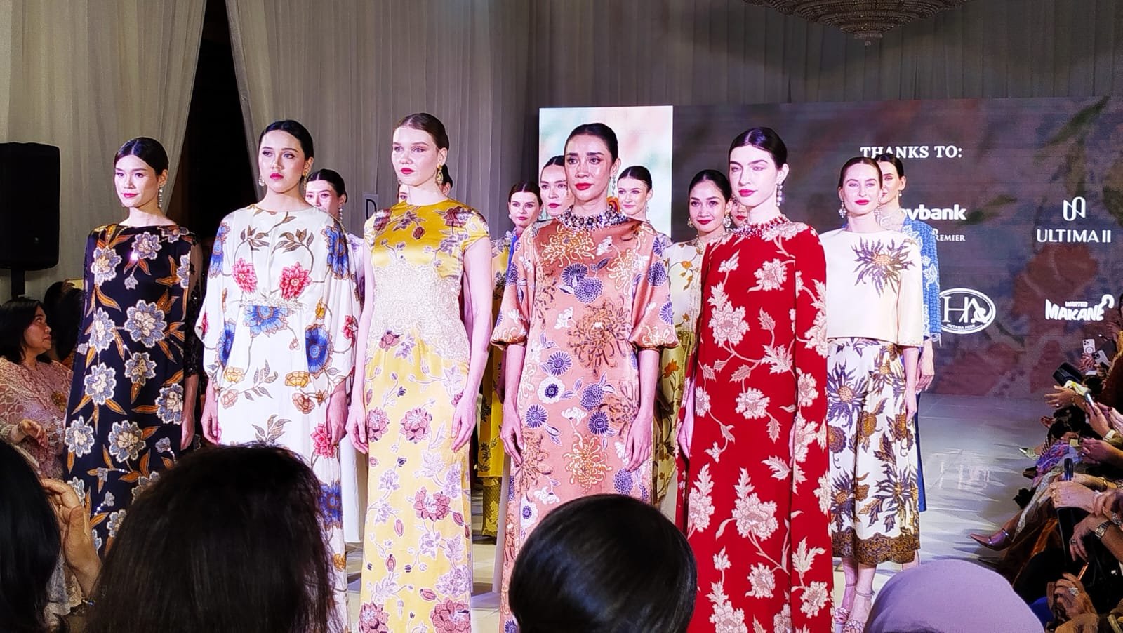 Pesona Taman Bunga di Koleksi Sekar Setaman: Batik Danar Hadi Terbaru yang Bikin Jatuh Cinta